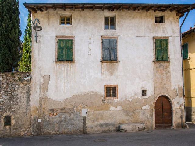 Villa Indipendente in vendita a Territorio Val d'Adige, Trento