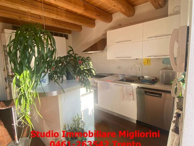 Villa Indipendente in vendita a Territorio Val d'Adige, Trento