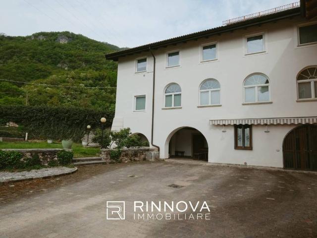 Villa Indipendente in vendita a Territorio Val d'Adige, Trento