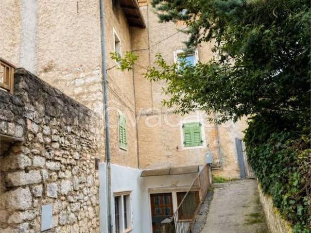 Villa Indipendente in vendita a Territorio Val d'Adige, Trento