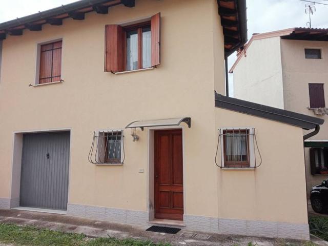Villa Indipendente in vendita a Treppo Grande, Friuli-Venezia Giulia
