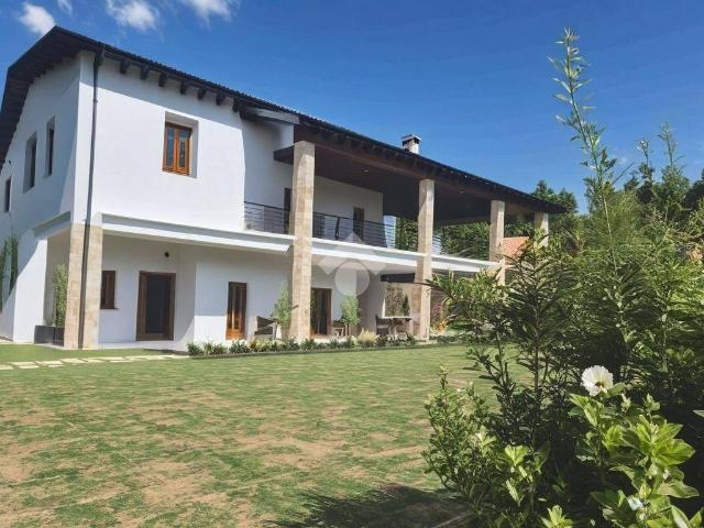 Villa Indipendente in vendita a Trescore Balneario, Lombardia