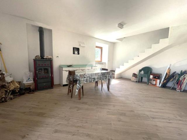Villa Indipendente in vendita a Trescore Balneario, Lombardia