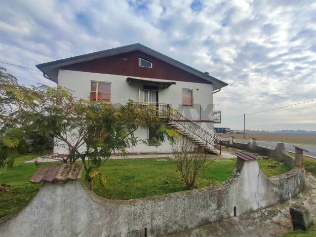 Villa Indipendente in vendita a Unione Terre e Fiumi, Formignana