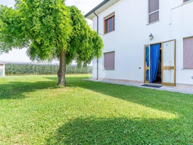 Villa Indipendente in vendita a Unione Terre e Fiumi, Formignana