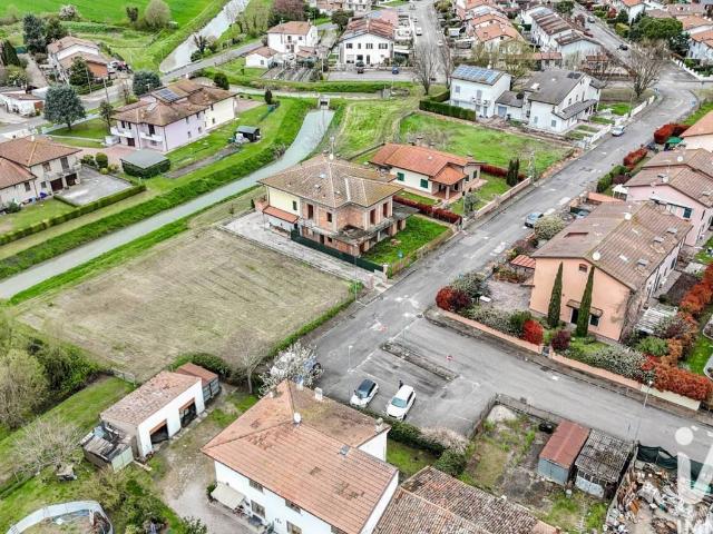 Villa Indipendente in vendita a Borgo Candelosa, Tresignana