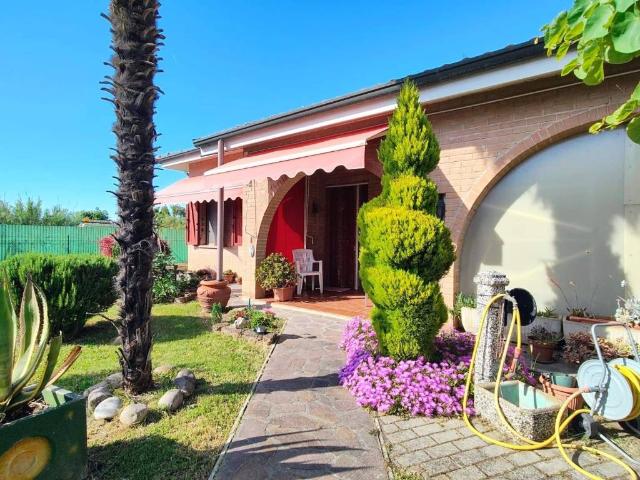 Villa Indipendente in vendita a Zona Industriale Formignana, Tresignana