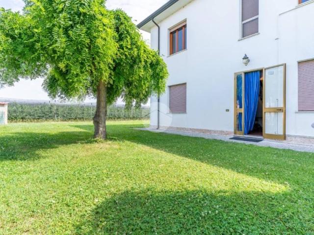 Villa Indipendente in vendita a Unione Terre e Fiumi, Formignana