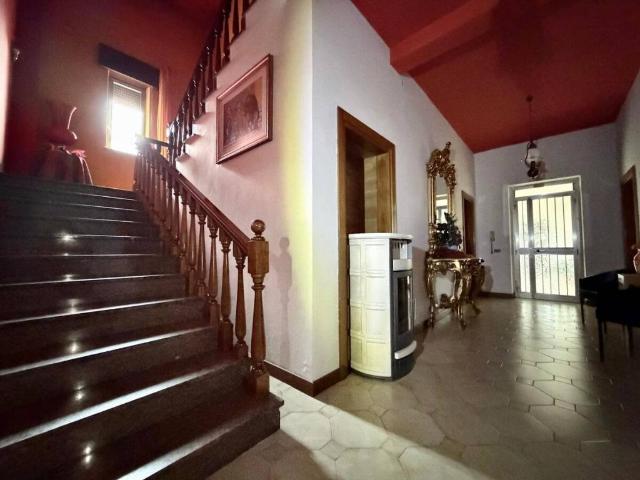 Villa Indipendente in vendita a Trevenzuolo, Veneto