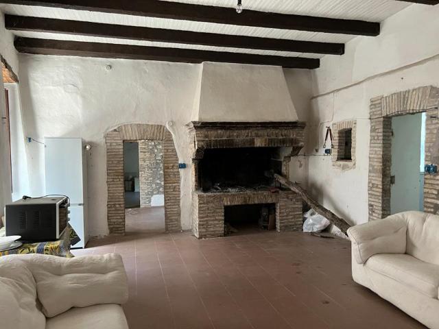 Villa Indipendente in vendita a Trevi, Umbria
