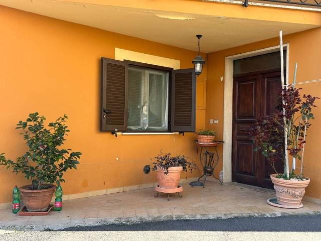Villa Indipendente in vendita a Trevi, Umbria