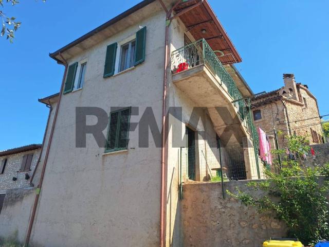 Villa Indipendente in vendita a Santa Maria in Valle, Trevi