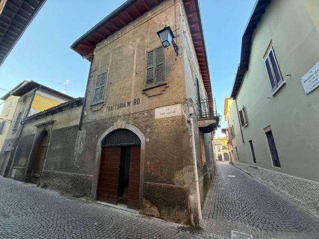 Villa Indipendente in vendita a Treviglio, Lombardia