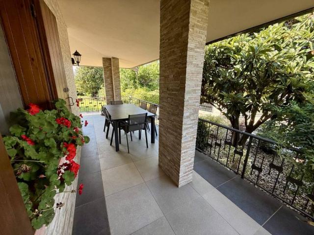 Villa Indipendente in vendita a Trevignano, Veneto