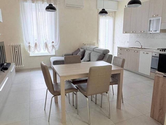 Villa Indipendente in vendita a Curnasco, Treviolo