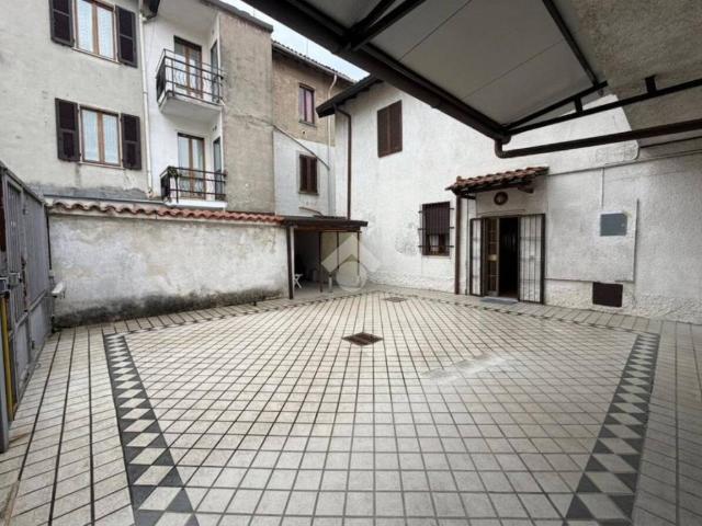 Villa Indipendente in vendita a Baracche, Trezzo Sull'adda