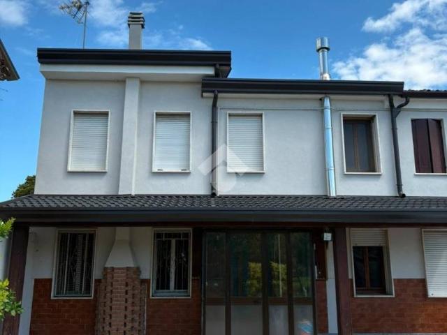 Villa Indipendente in vendita a Tribano, Veneto