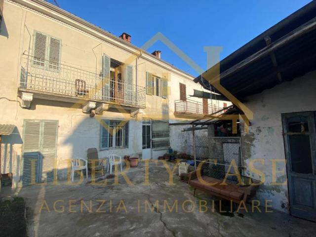 Villa Indipendente in vendita a Piemonte, Vercelli