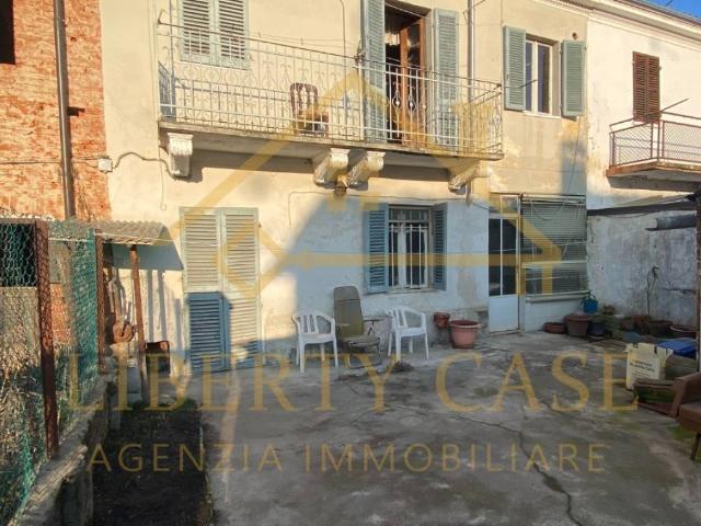 Villa Indipendente in vendita a Piemonte, Vercelli