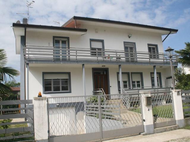 Villa Indipendente in vendita a Tricesimo, Friuli-Venezia Giulia