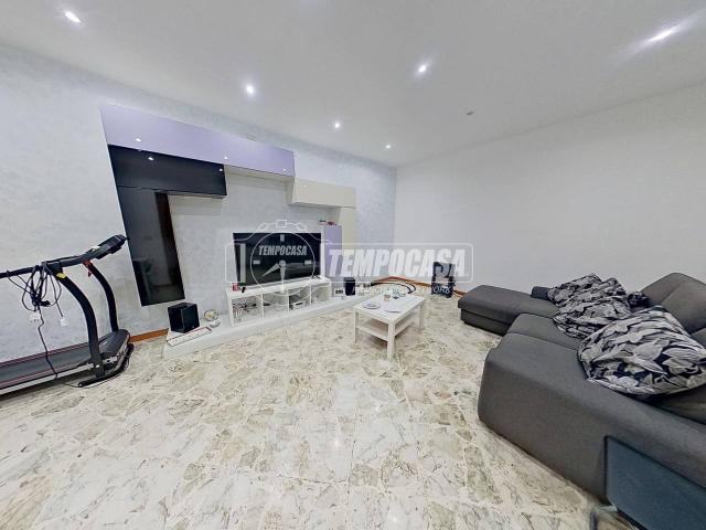 Villa Indipendente in vendita a Triggiano, Bari