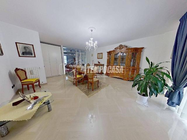 Villa Indipendente in vendita a Triggiano, Bari