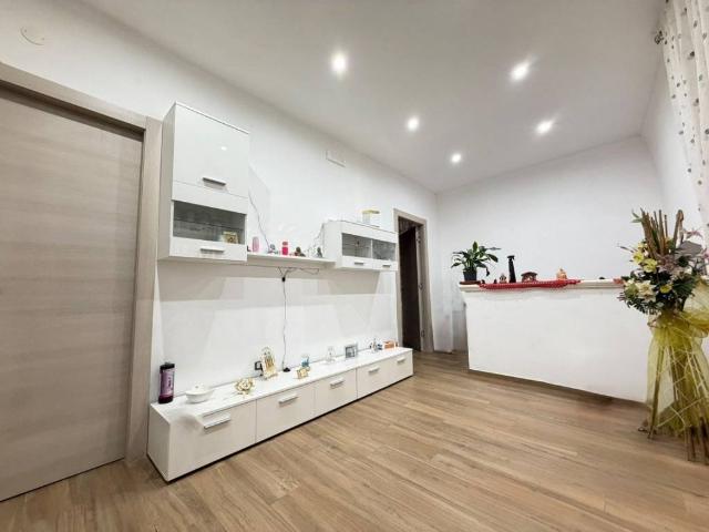 Villa Indipendente in vendita a Triggiano, Bari