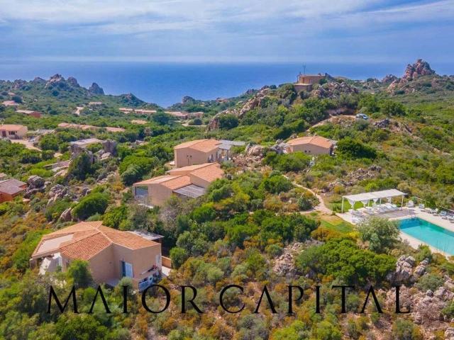 Villa Indipendente in vendita a Trinità d'Agultu e Vignola, Sardigna/Sardegna