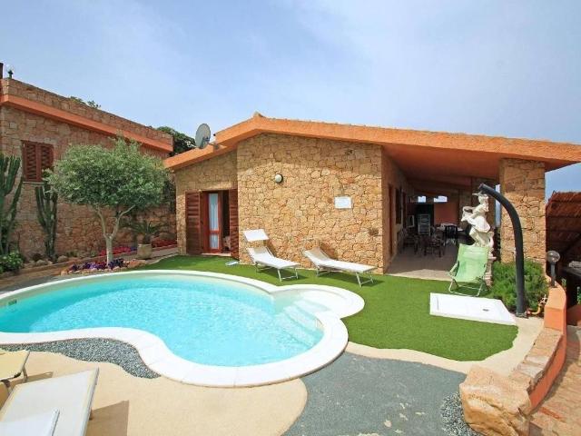 Villa Indipendente in vendita a Trinità d'Agultu e Vignola, Sardigna/Sardegna