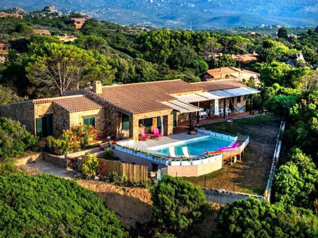 Villa Indipendente in vendita a Trinità d'Agultu e Vignola, Sardigna/Sardegna
