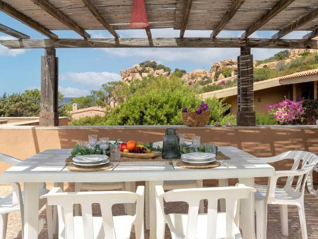 Villa Indipendente in vendita a Trinità d'Agultu e Vignola, Sardigna/Sardegna