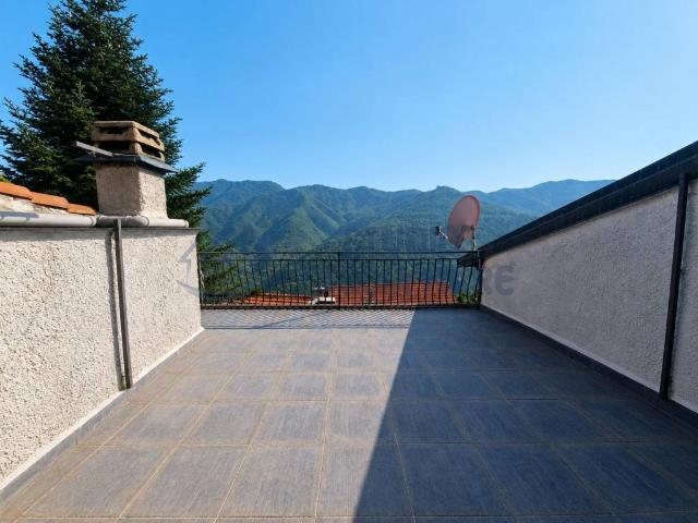 Villa Indipendente in vendita a Triora, Liguria