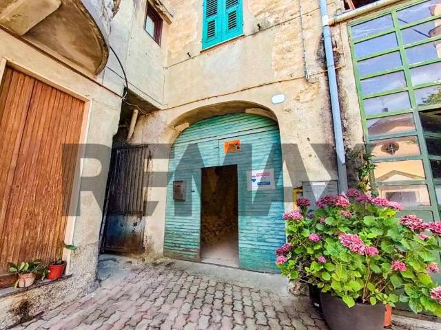 Villa Indipendente in vendita a Piemonte, Alessandria