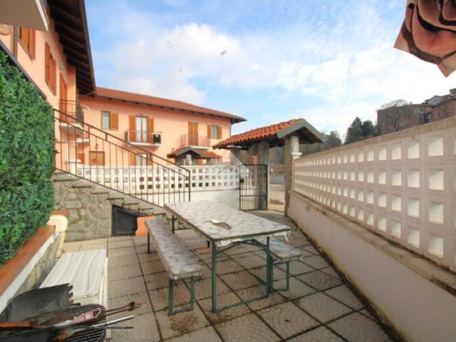 Villa Indipendente in vendita a Valle Sauglio, Trofarello