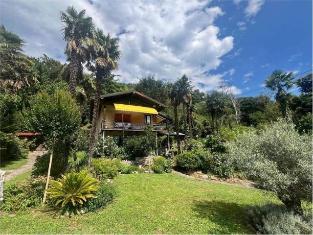 Villa Indipendente in vendita a Comunità Montana Valli del Verbano, Tronzano Lago Maggiore