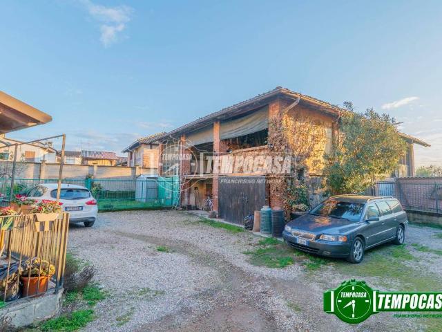 Villa Indipendente in vendita a Trovo, Lombardia