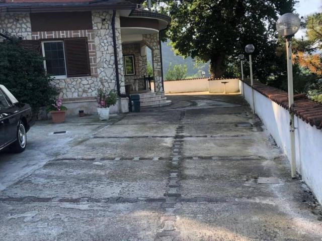 Villa Indipendente in vendita a Tufo, Campania