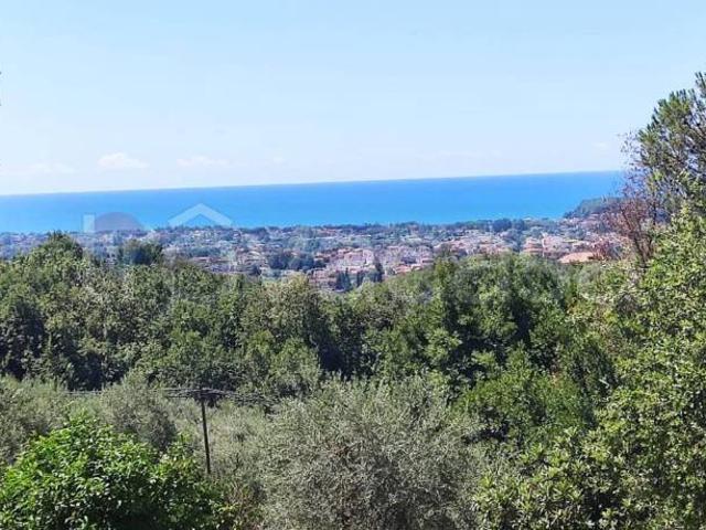 Villa Indipendente in vendita a Fontana Perrelli, Minturno