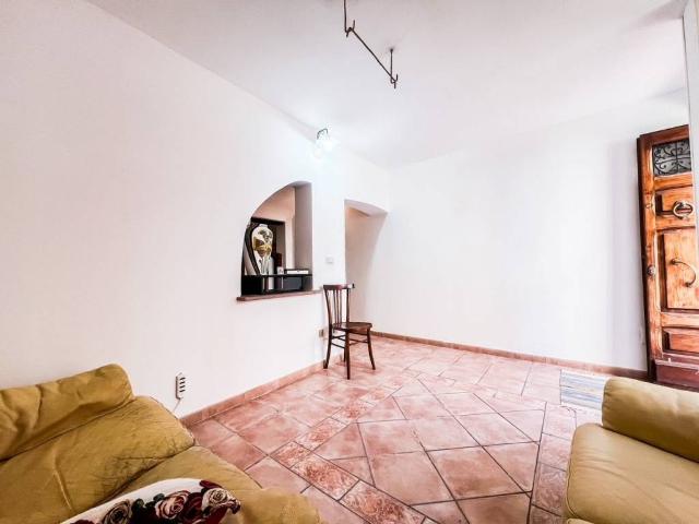 Villa Indipendente in vendita a Tula, Sardigna/Sardegna