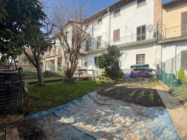 Villa Indipendente in vendita a Turate, Lombardia
