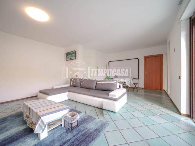 Villa Indipendente in vendita a Turbigo, Milano