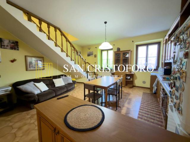 Villa Indipendente in vendita a Uboldo, Lombardia