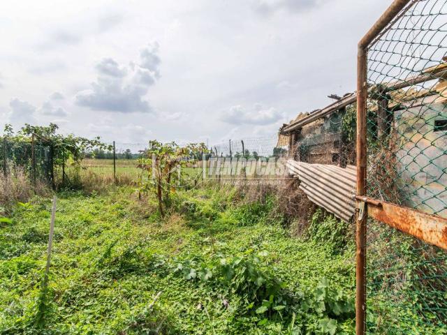 Villa Indipendente in vendita a Uboldo, Lombardia