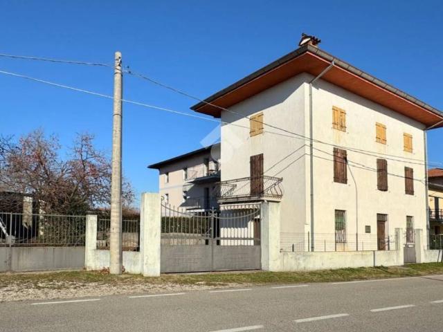 Villa Indipendente in vendita a Reana Del Roiale, Friuli-Venezia Giulia