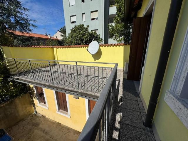 Villa Indipendente in vendita a Borgo Pracchiuso, Reana Del Roiale