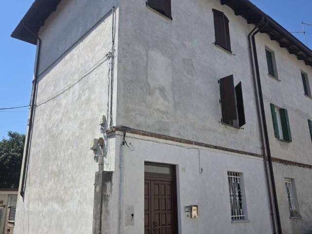 Villa Indipendente in vendita a Sant'Osvaldo, Reana Del Roiale