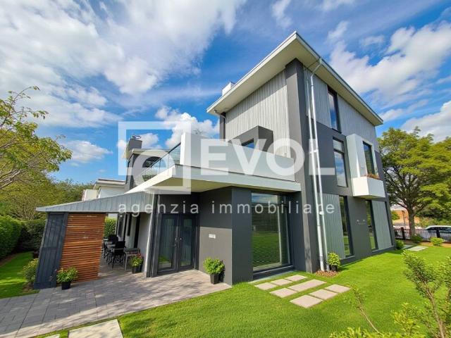 Villa Indipendente in vendita a Reana Del Roiale, Friuli-Venezia Giulia