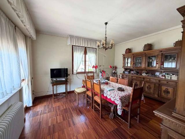 Villa Indipendente in vendita a Umbertide, Umbria