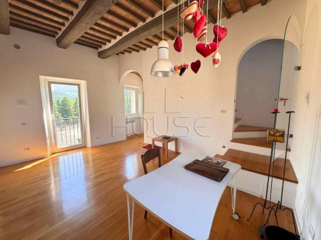 Villa Indipendente in vendita a Umbertide, Umbria