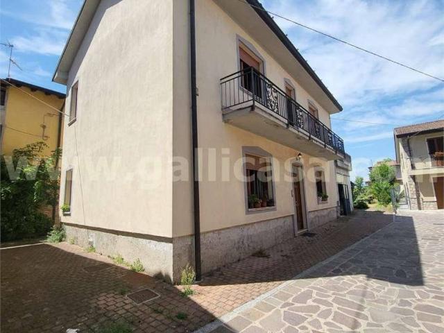 Villa Indipendente in vendita a Urago D'oglio, Lombardia